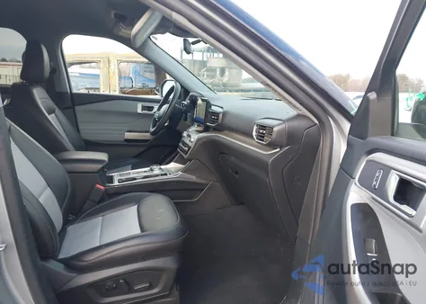 2022 Ford Explorer Xlt z USA, uszkodzony, nr VIN 1FMSK7DH7NGC33203